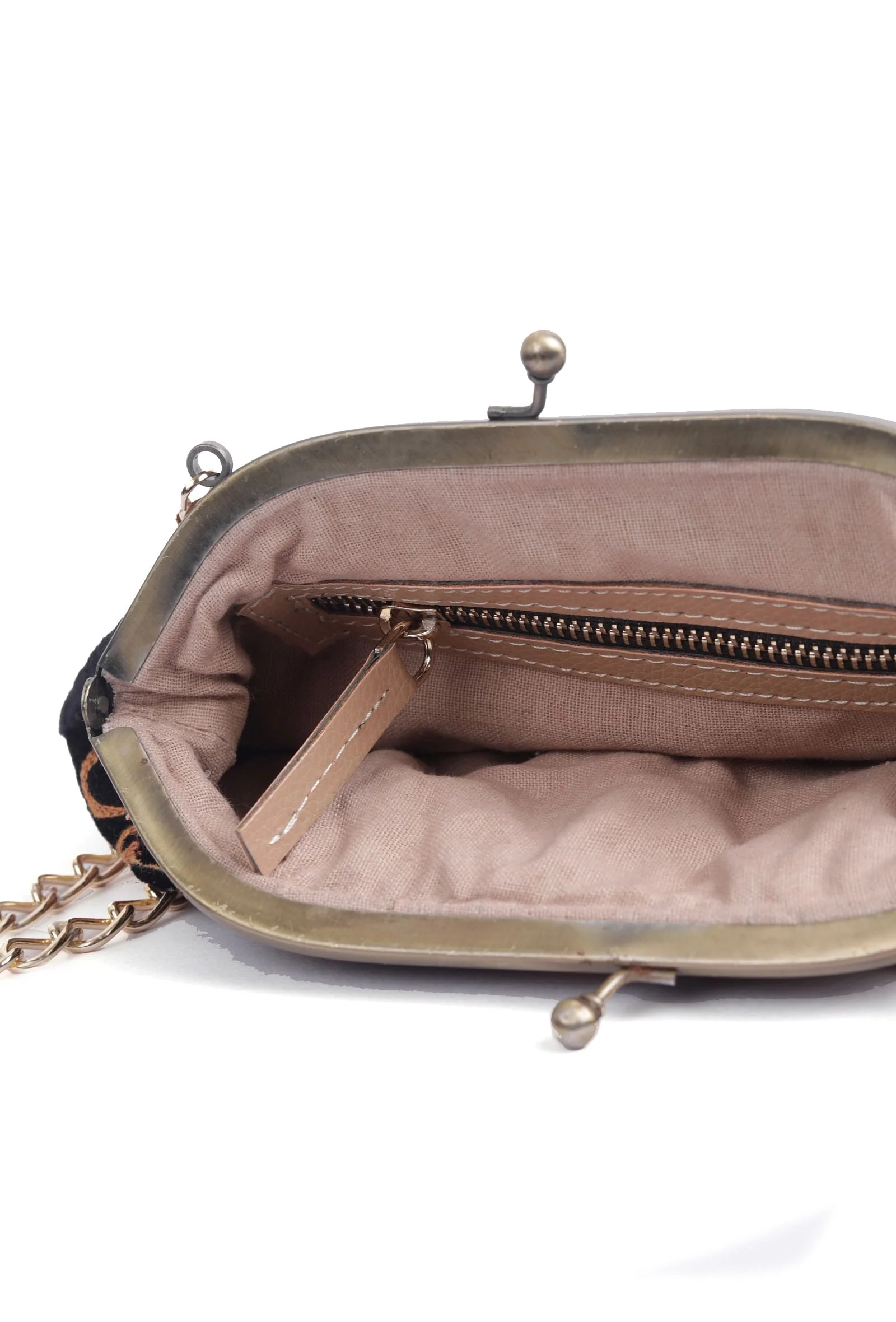 Black gathered clutch - Image 6