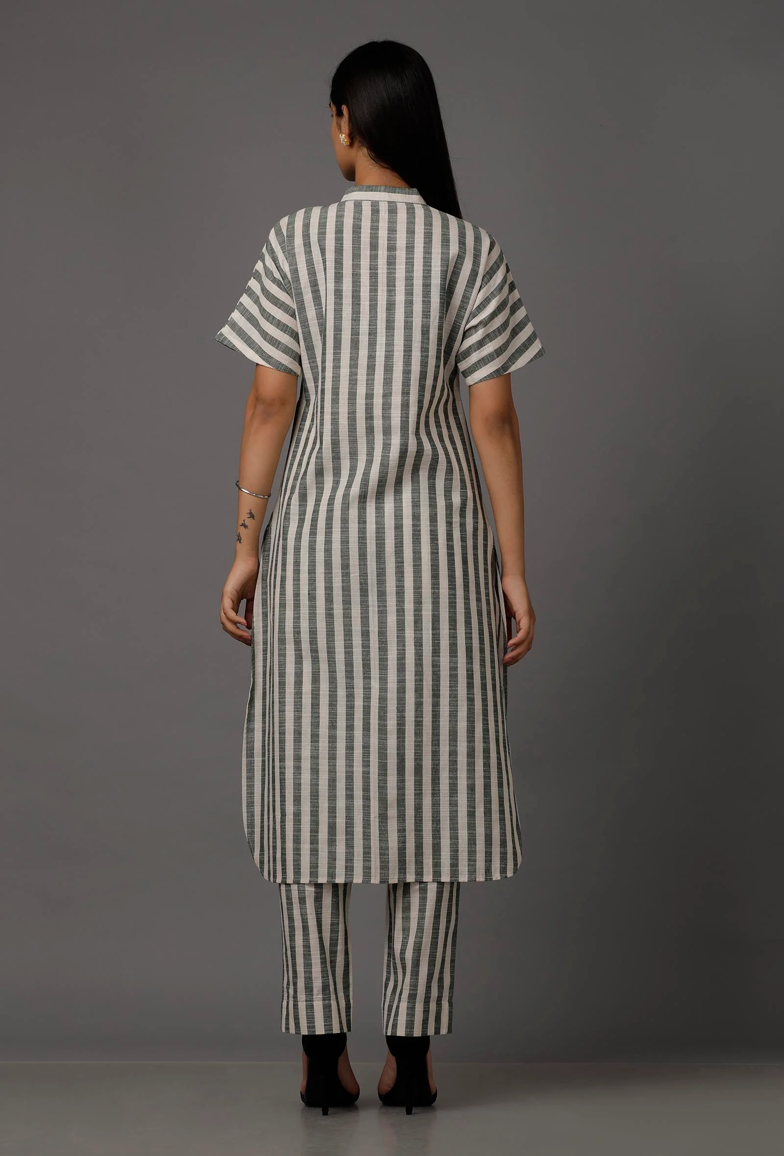 Green and White Stripes Pure Woven Cotton Kurta - Image 4