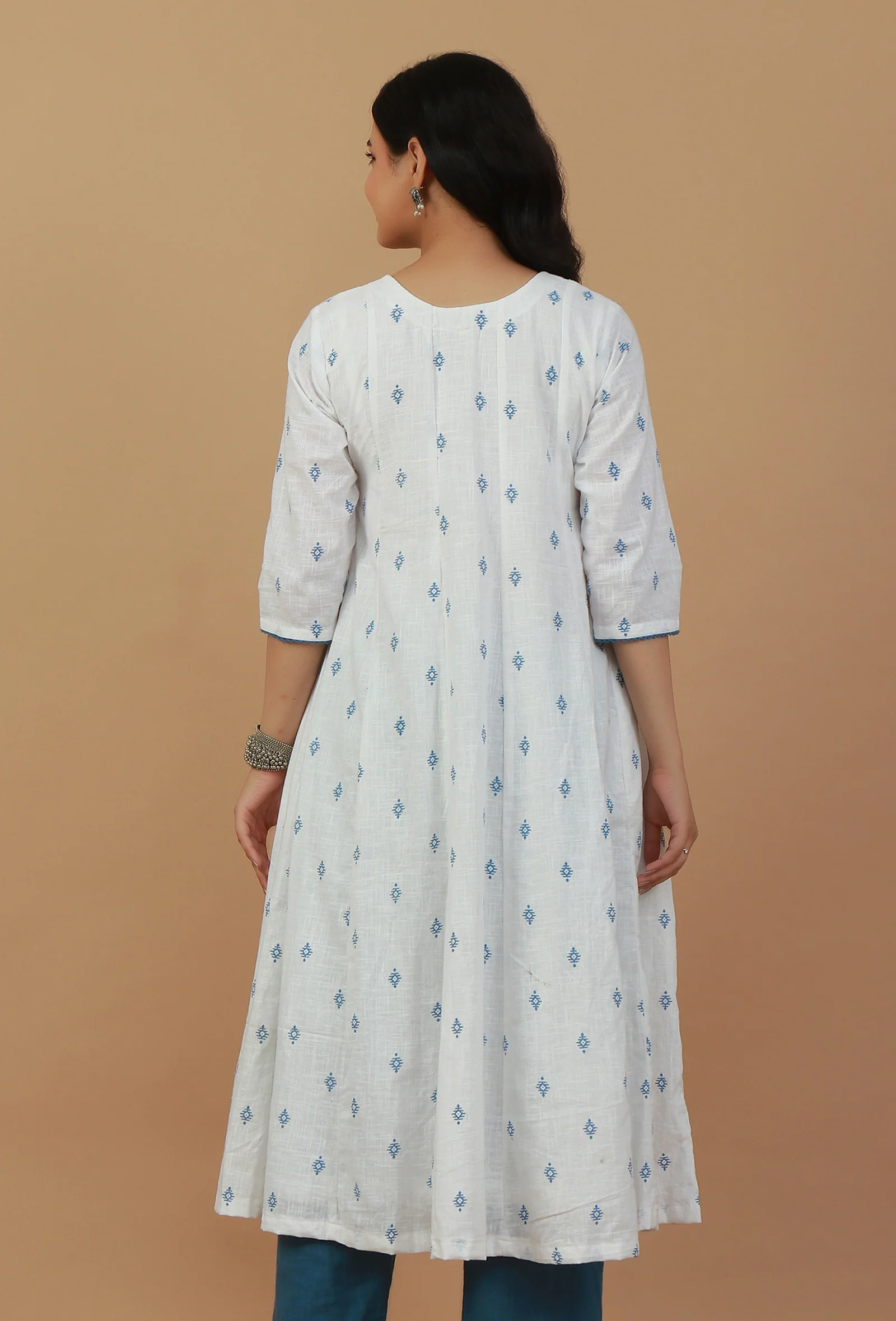 Handblock Printed White & Blue Cotton Kurta - Image 4