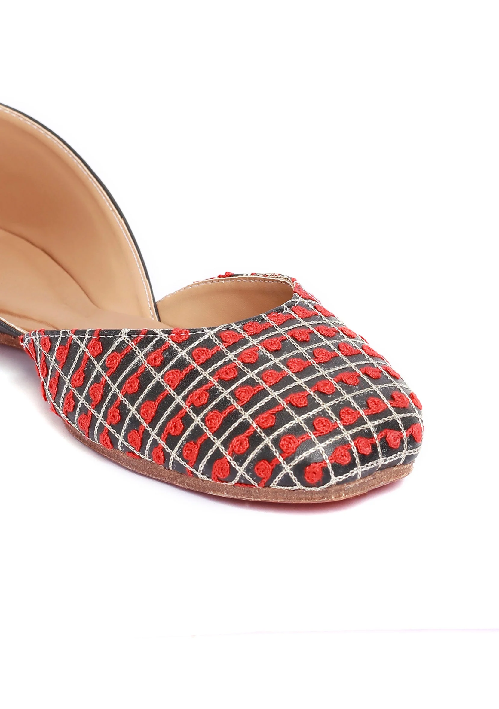 Red and Black Check Tili Aari Embroidery Jutti - Image 6