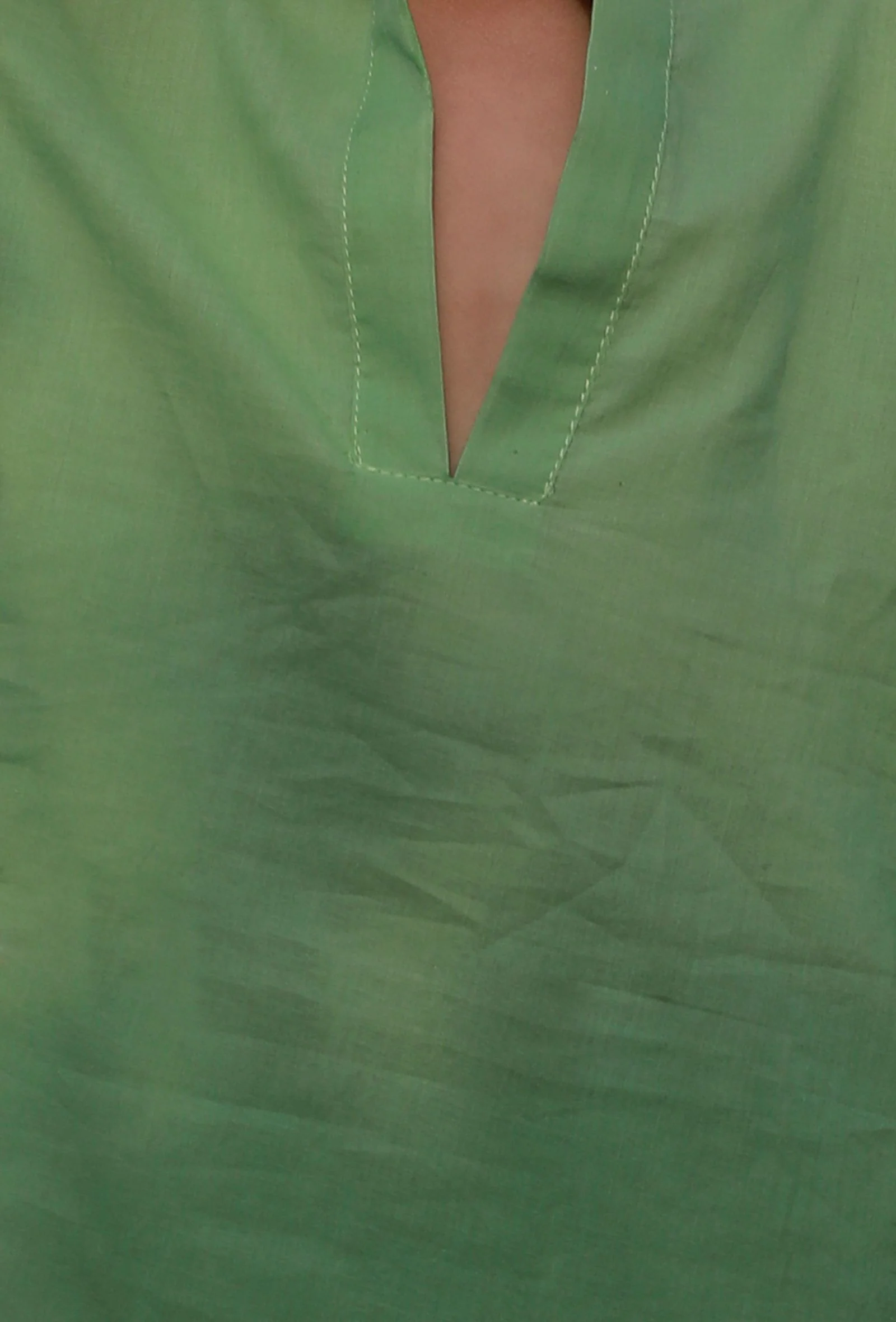 Set Of 2: Leafy Green Cotton Kurta And Green Pyjama - Image 4