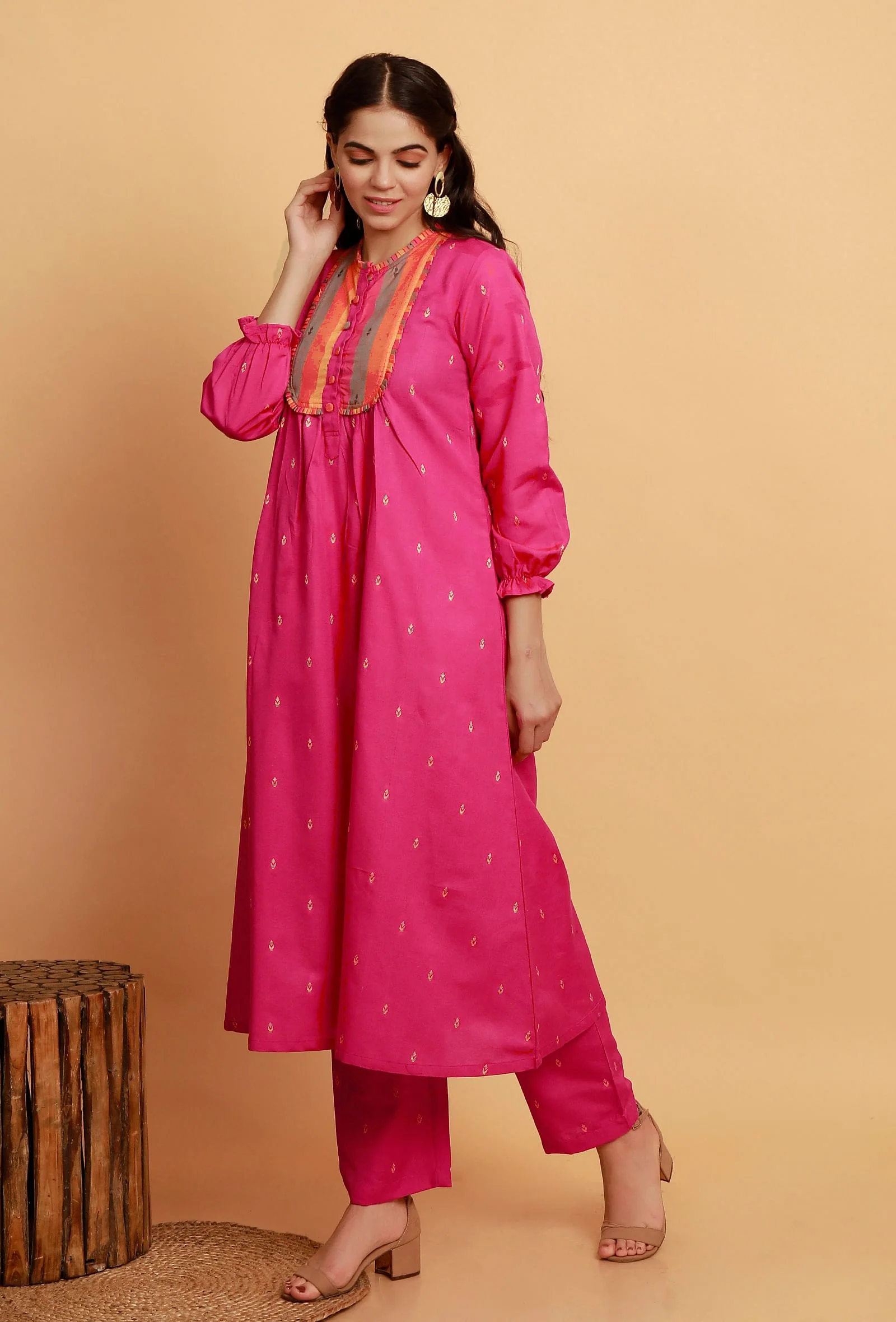 Set of 2:  Pink  A-line Woven Kurta with Pink Woven Straight Pants - Image 3