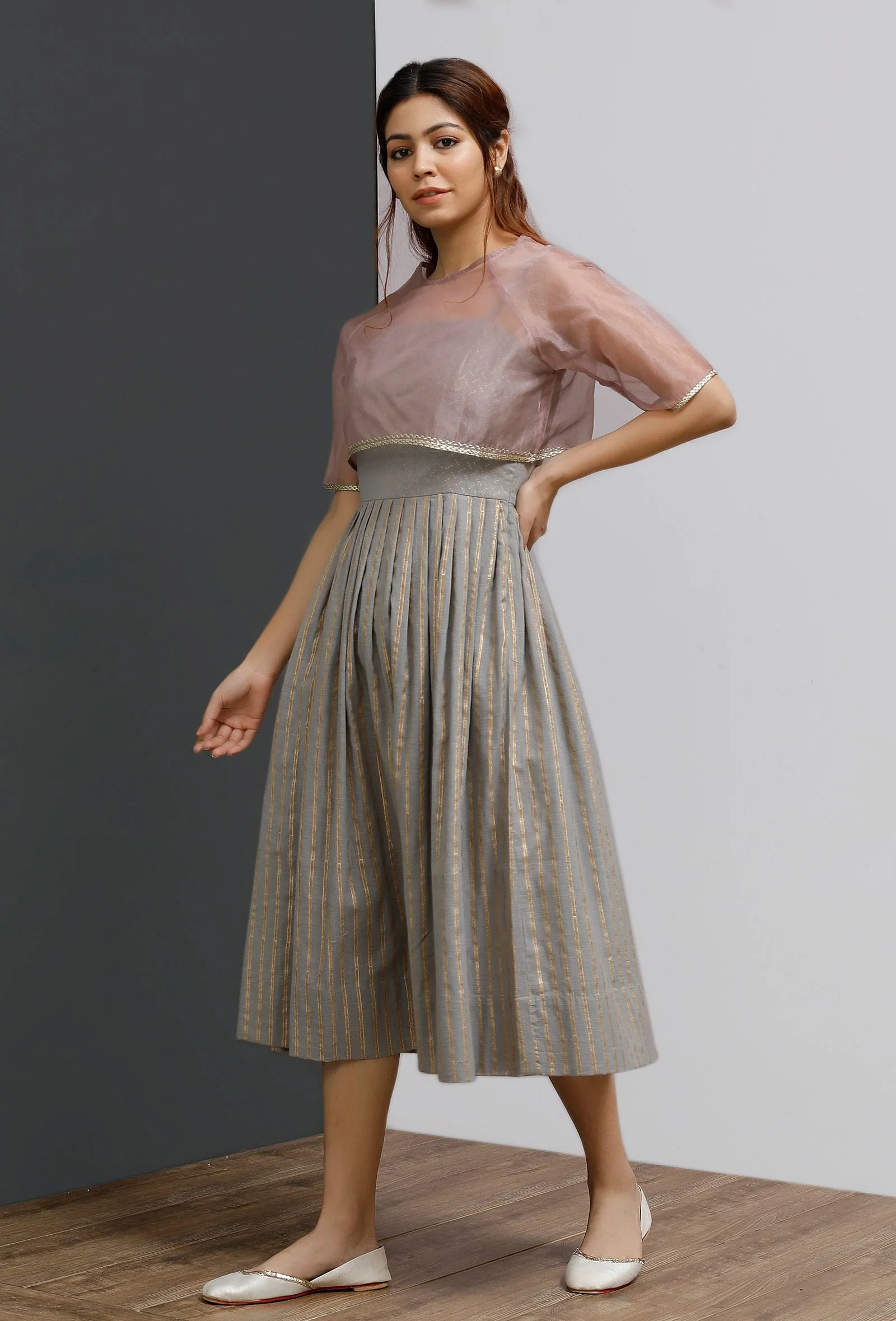 Set Of 2: Plum Organza Embroidered Blouse With Strappy Grey Block Printed Pleated Dress - Image 3