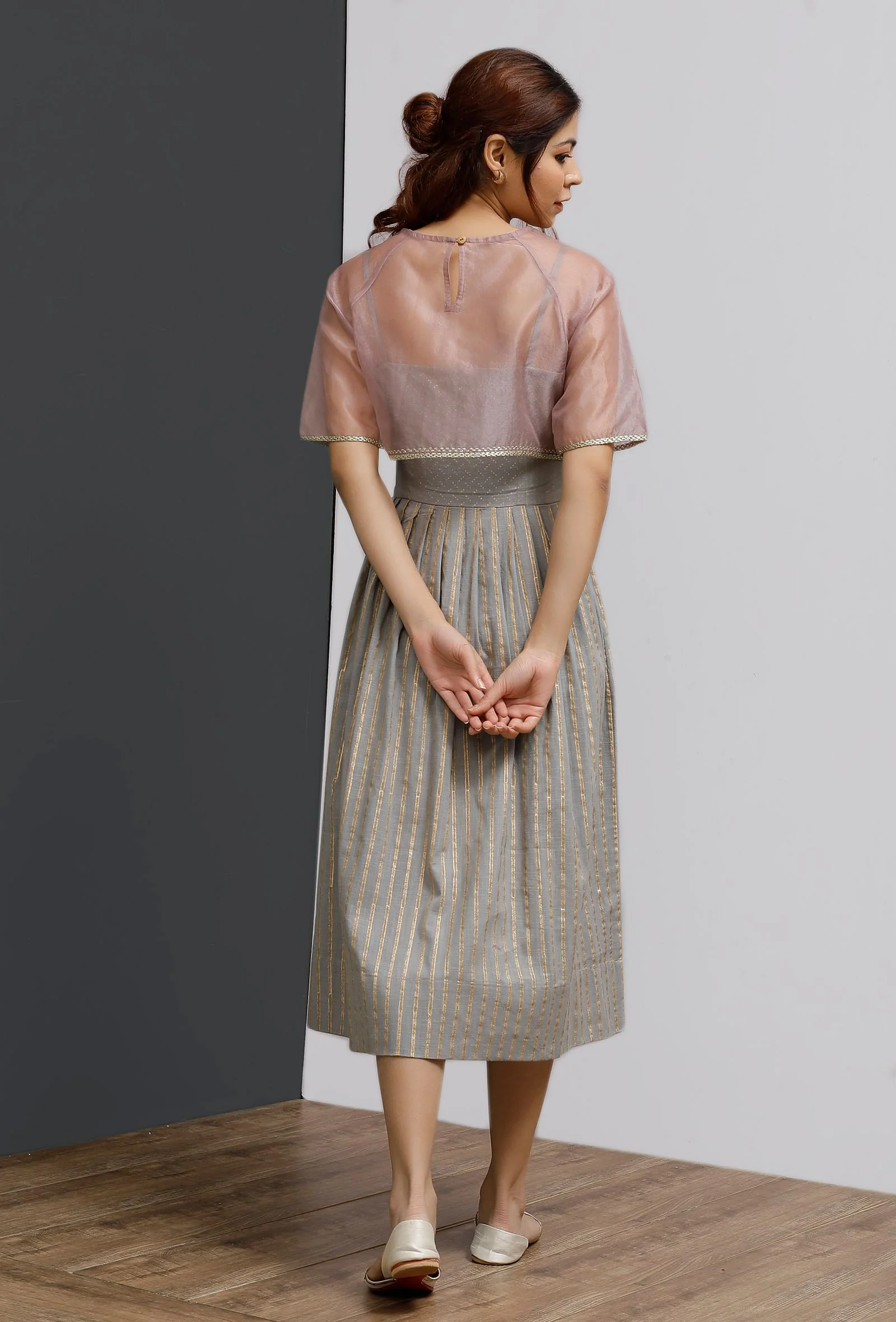 Set Of 2: Plum Organza Embroidered Blouse With Strappy Grey Block Printed Pleated Dress - Image 5