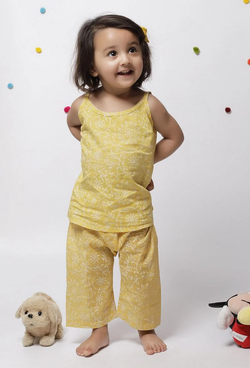 Set of 2 : Sehar Yellow Kota Slip Top With Floral Handblock Printed Cotton Elastic Pants - Image 4